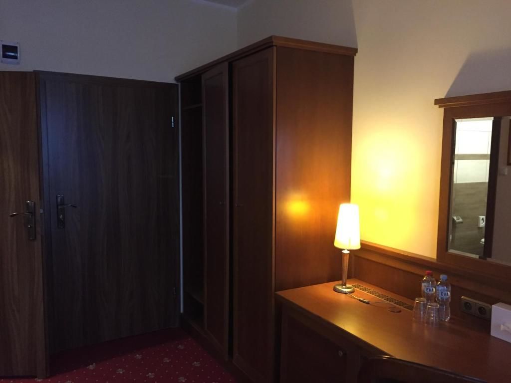 Отель Hotel Diamond w Białym Dworku Румя-71
