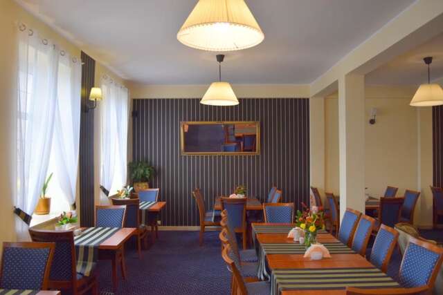Отель Hotel Diamond w Białym Dworku Румя-38